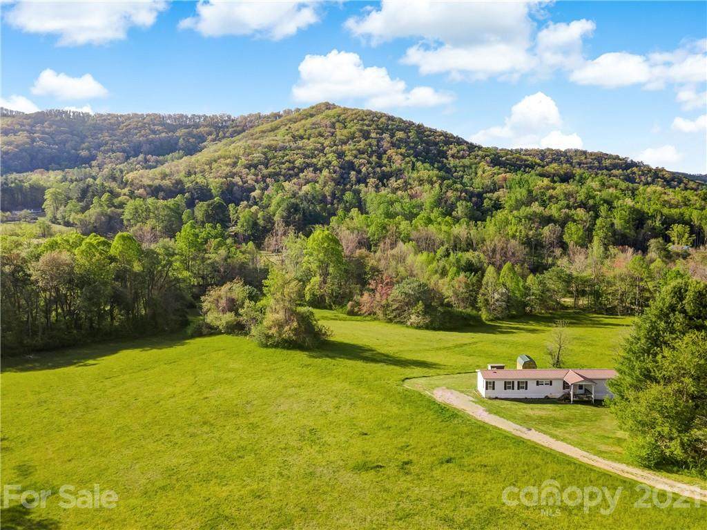138 Davis Creek Road - Photo 1