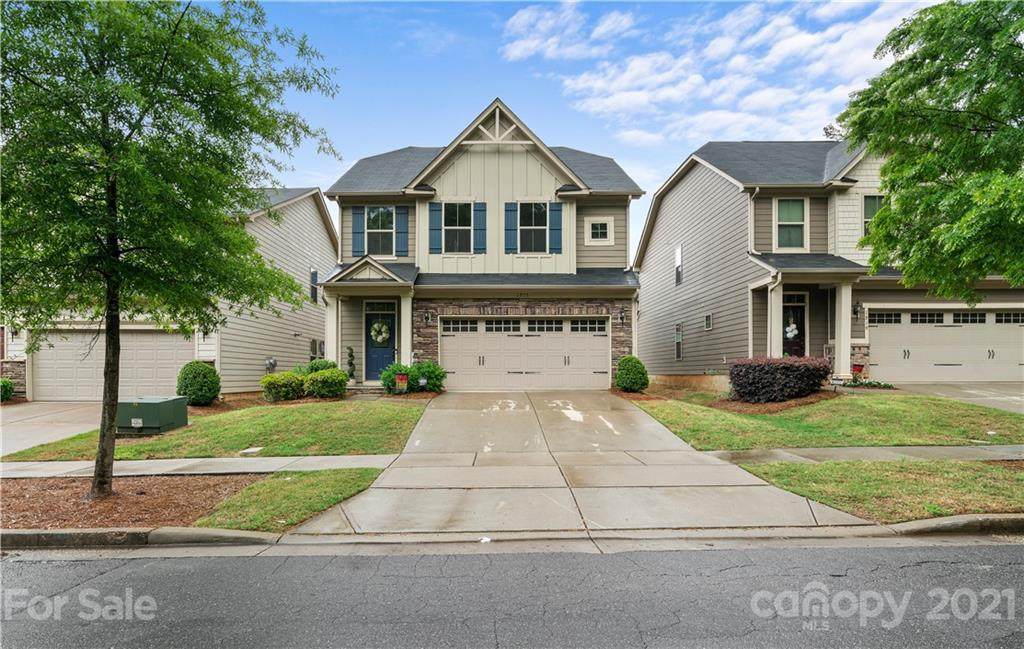 1915 Berryhill Road - Photo 1