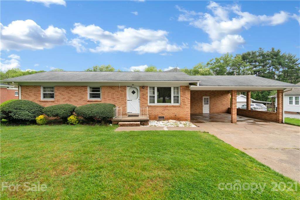 614 Brown Avenue - Photo 1