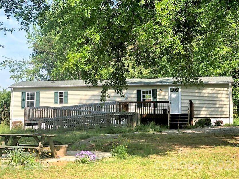 2595 Southmont Road - Photo 1