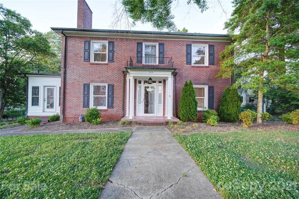 313 Martin Street - Photo 1