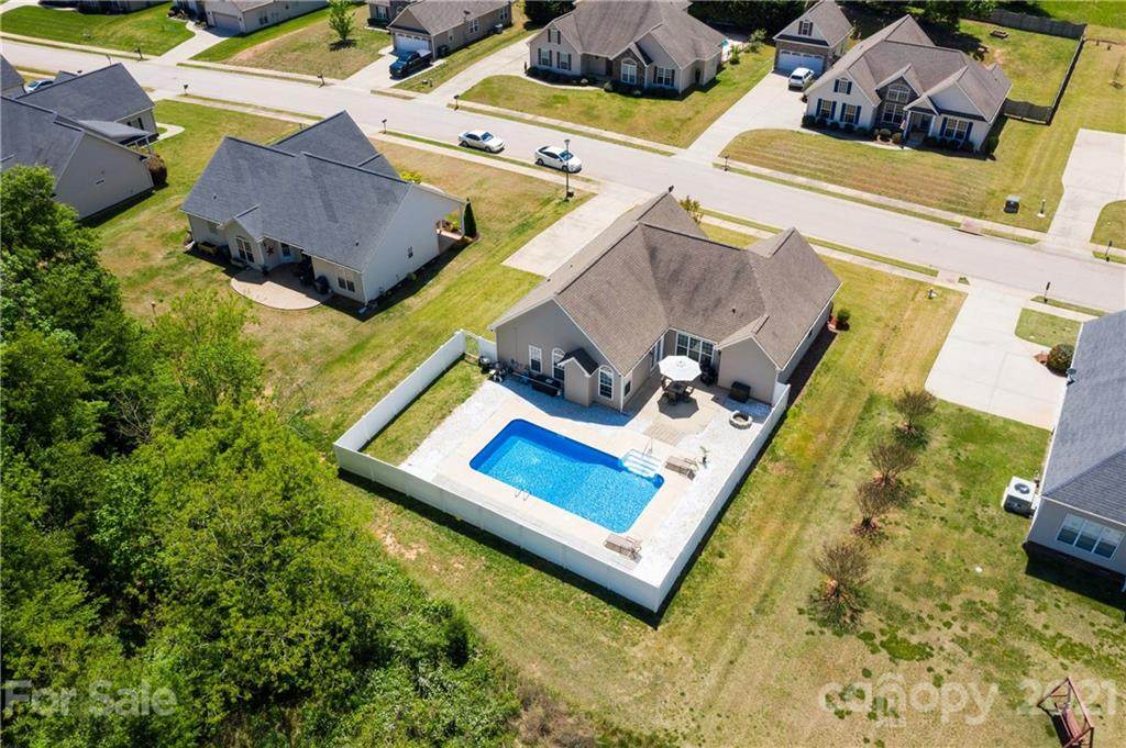 237 Hillsborough Lane - Photo 1