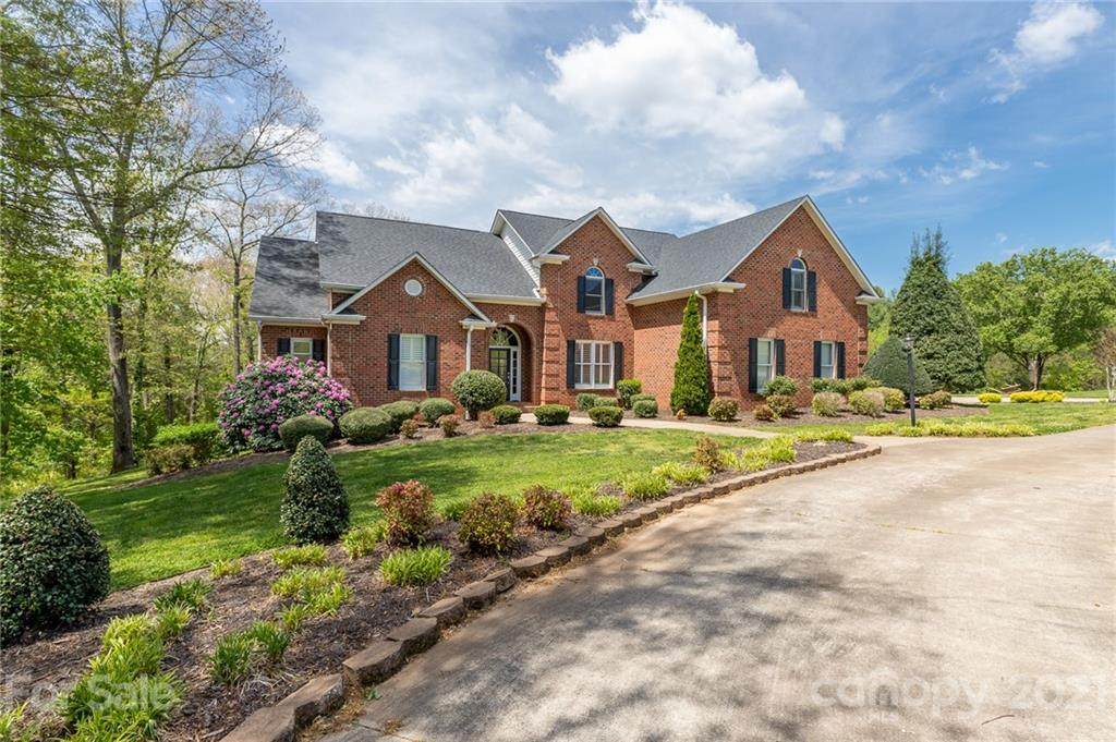 162 Brookridge Drive - Photo 1