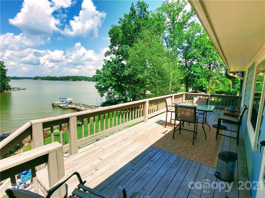 185 Murray Drive - Photo 1