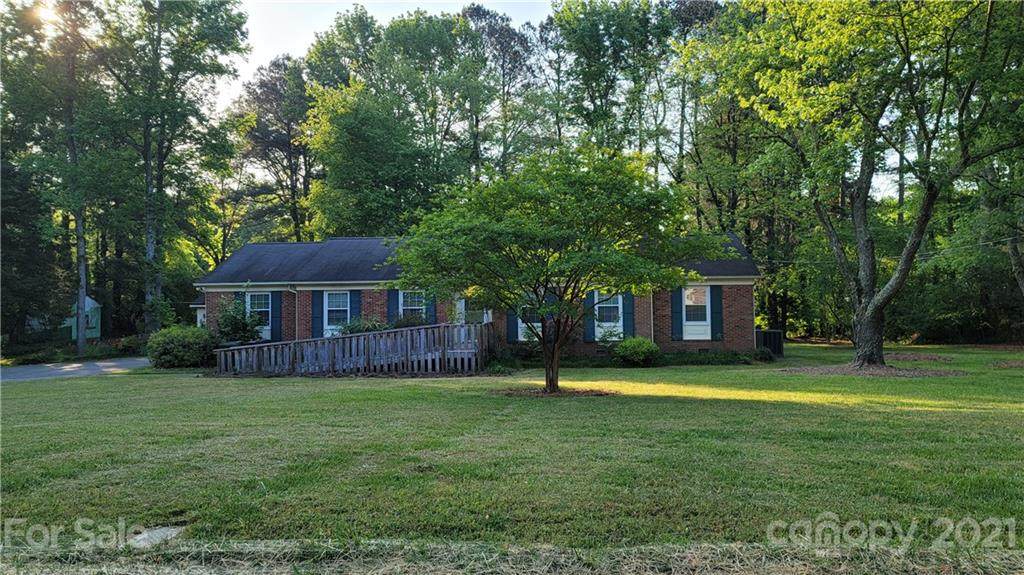 2113 Louise Drive - Photo 1