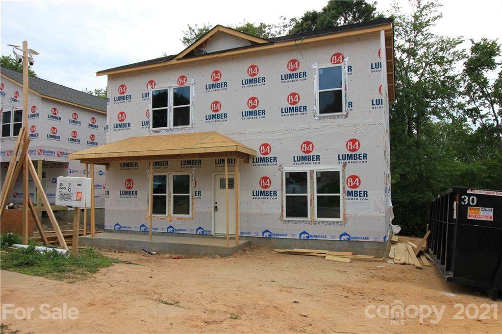 633 Grace Street - Photo 1