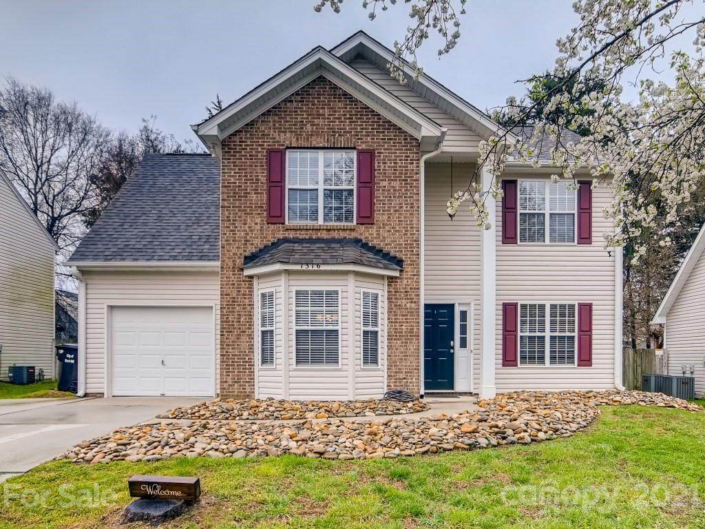 1316 Hollythorne Drive - Photo 1