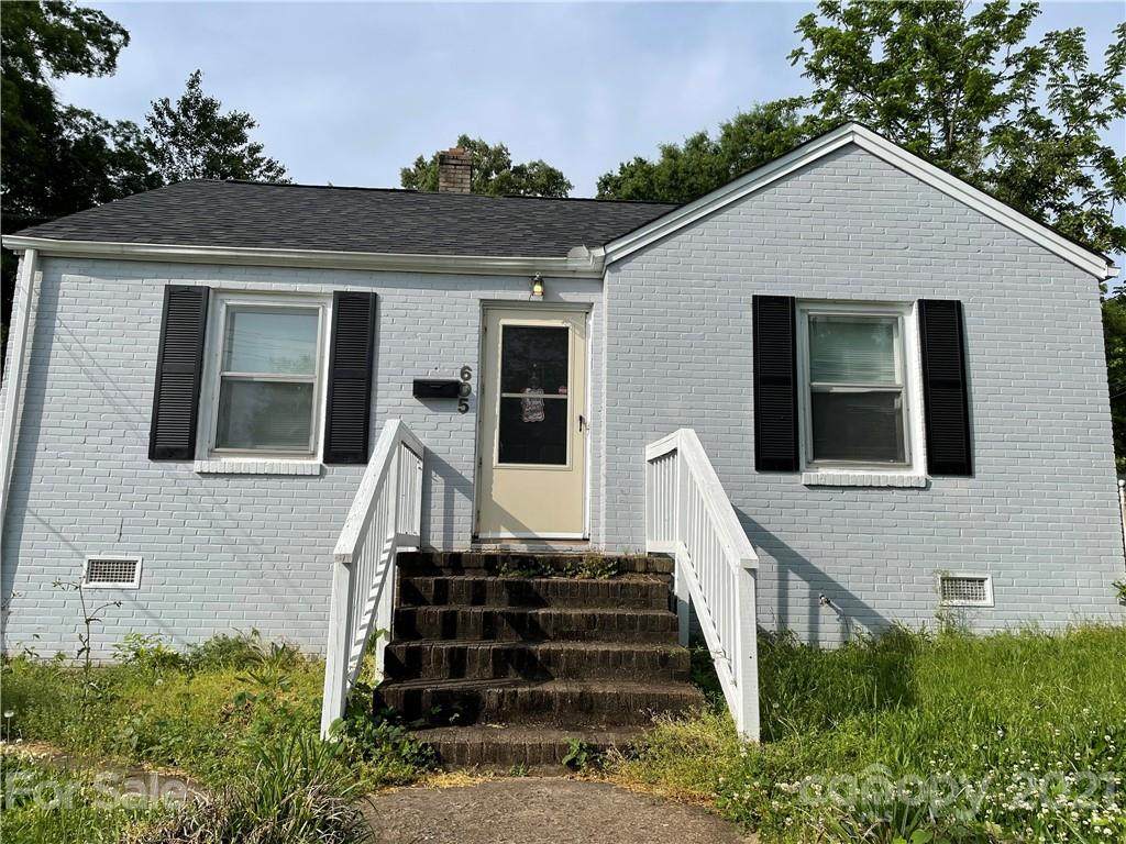 605 Concordia Avenue - Photo 1