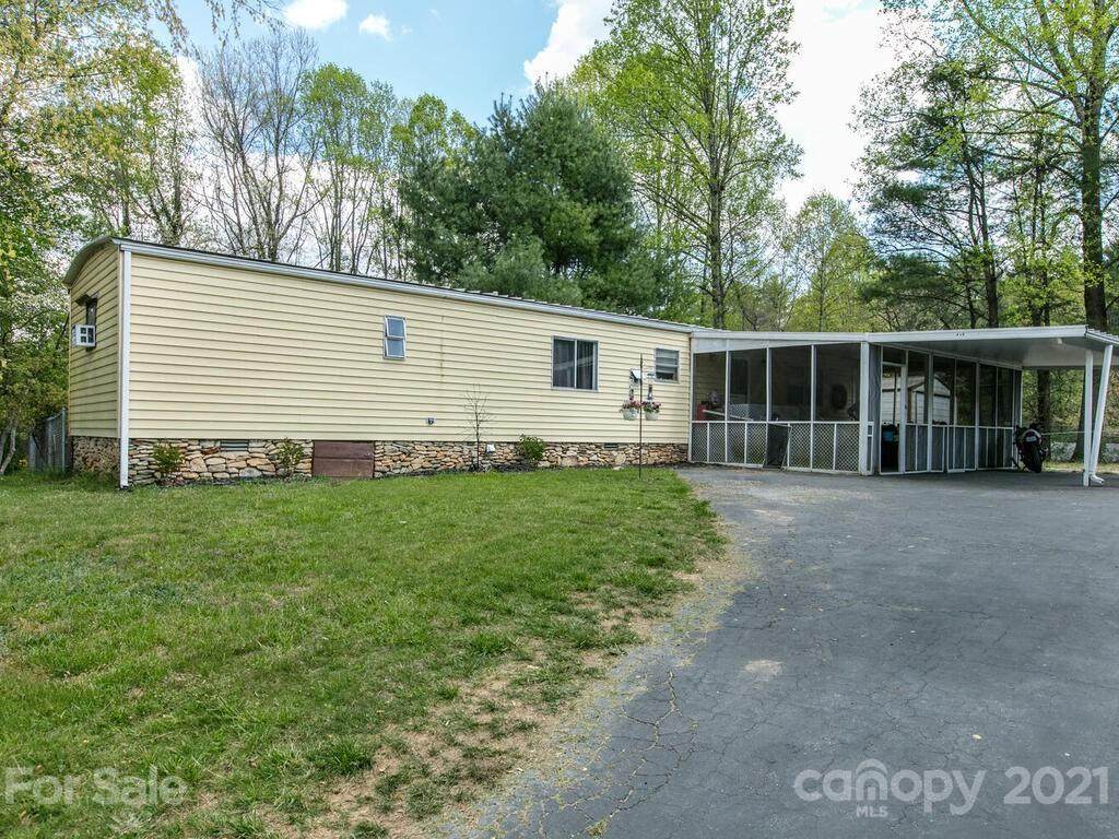 213 Piney Ridge Drive - Photo 1