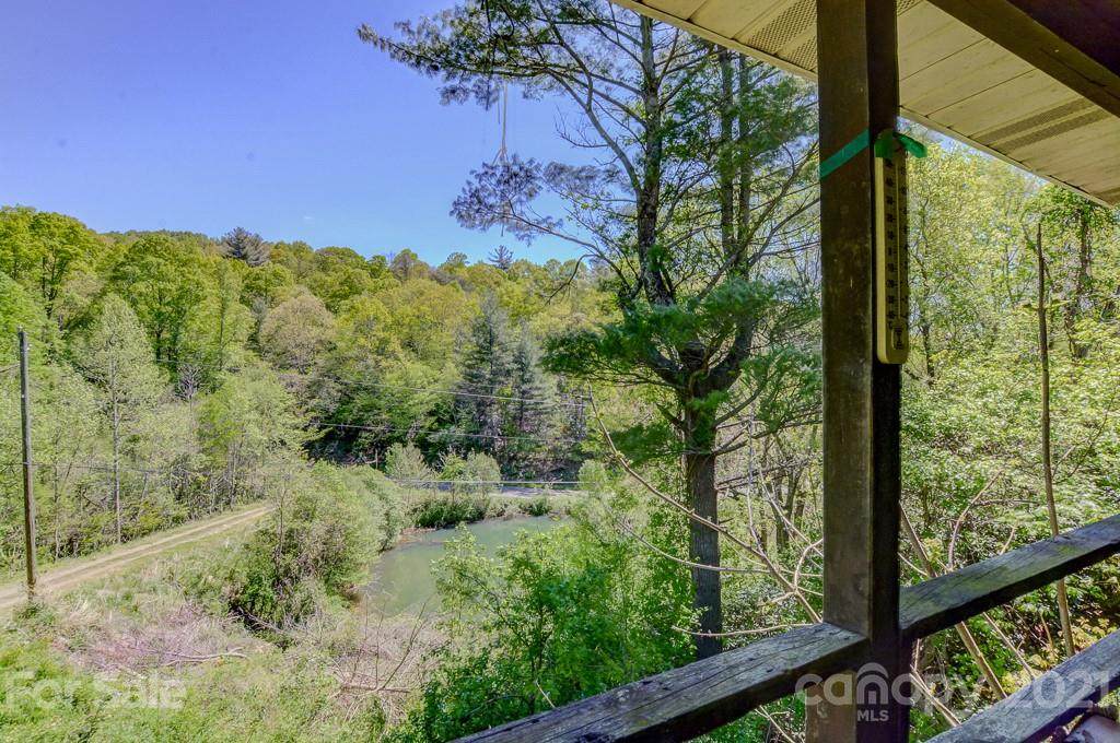 906 Merrills Cove Road - Photo 1