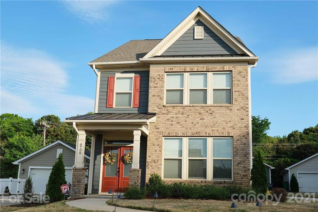 8708 Aspinwall Drive - Photo 1