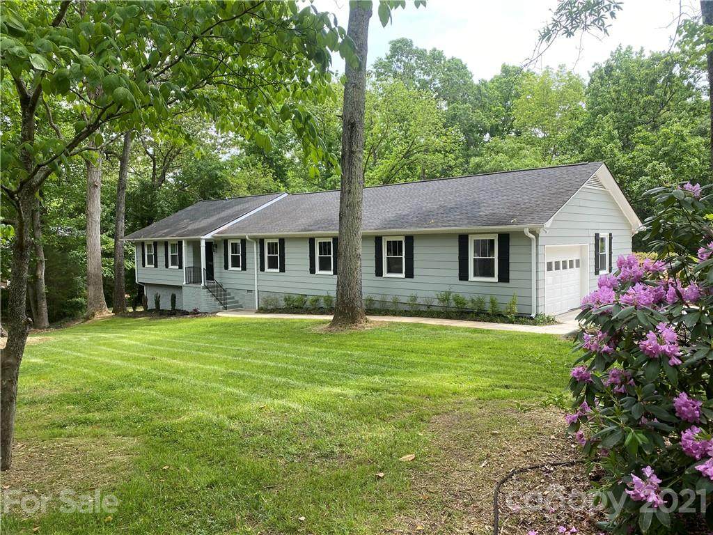 2940 Bonnybrook Circle - Photo 1