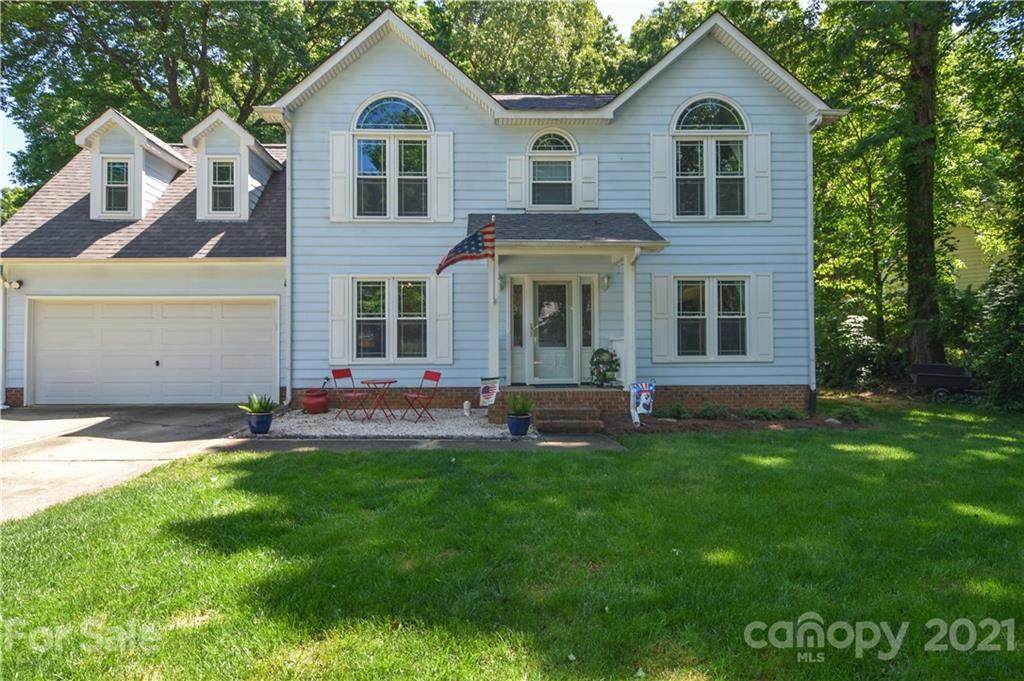 104 Steuben Drive - Photo 1