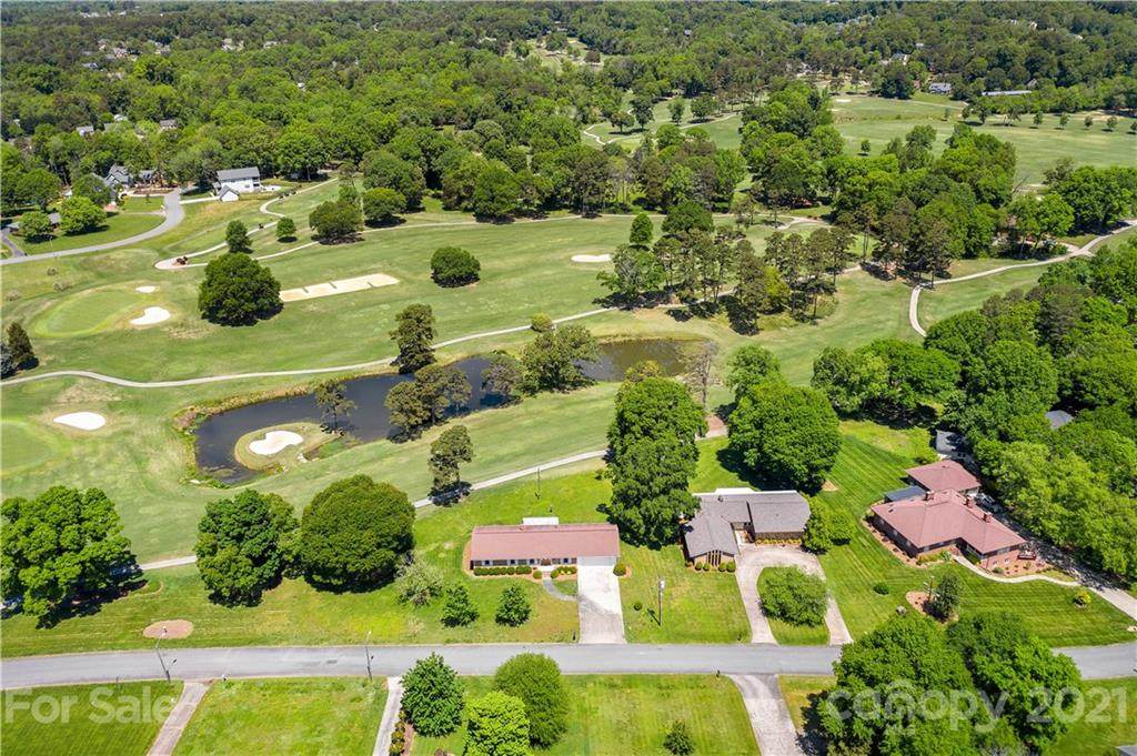 1335 Stoneyridge Drive - Photo 1
