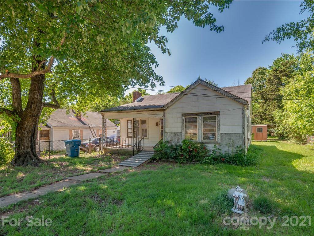 123 Spruce Street - Photo 1