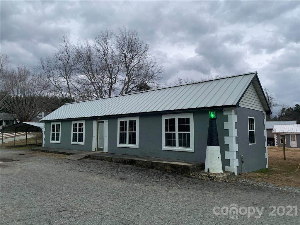 2425 Us 70 Highway - Photo 1