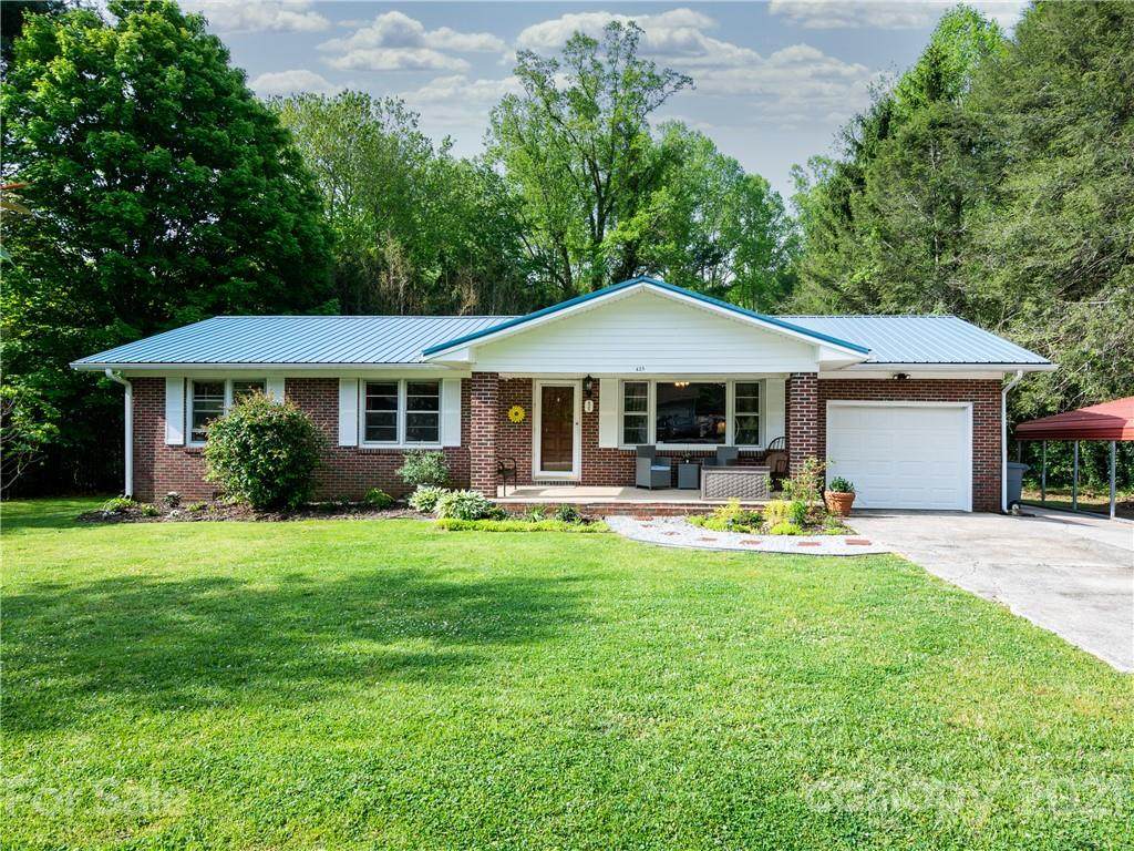 425 Harper Drive - Photo 1
