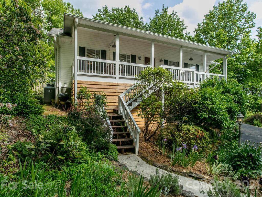 242 Sweetwater Road - Photo 1