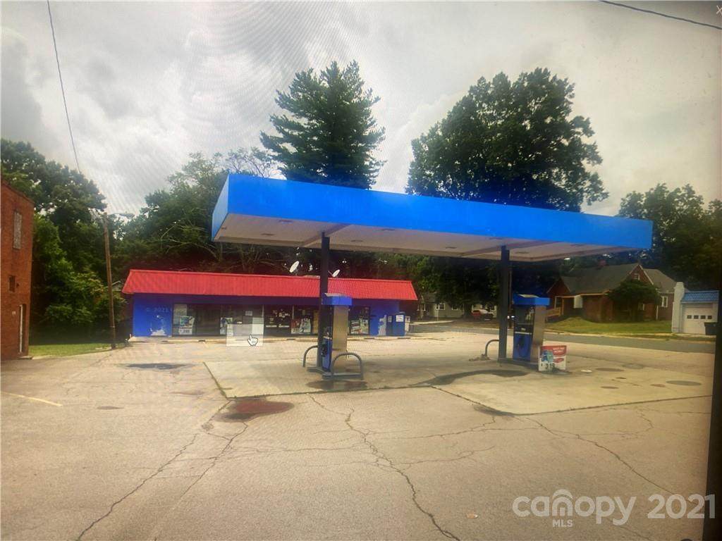 1104 Main Street - Photo 1