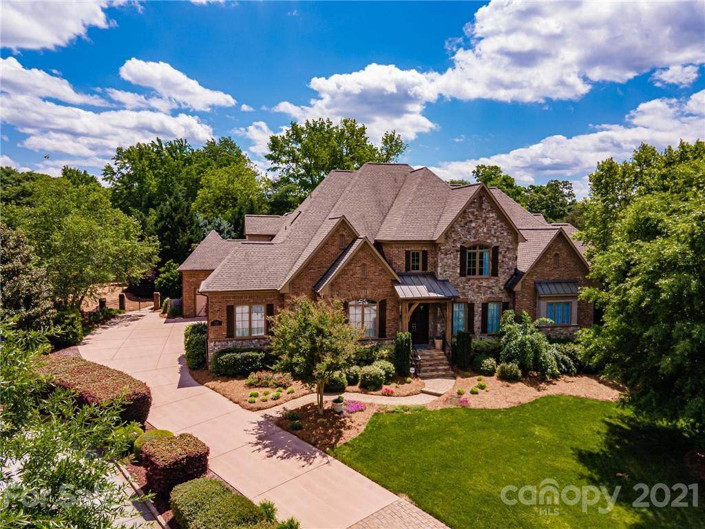 3020 Saint Andrews Court - Photo 1