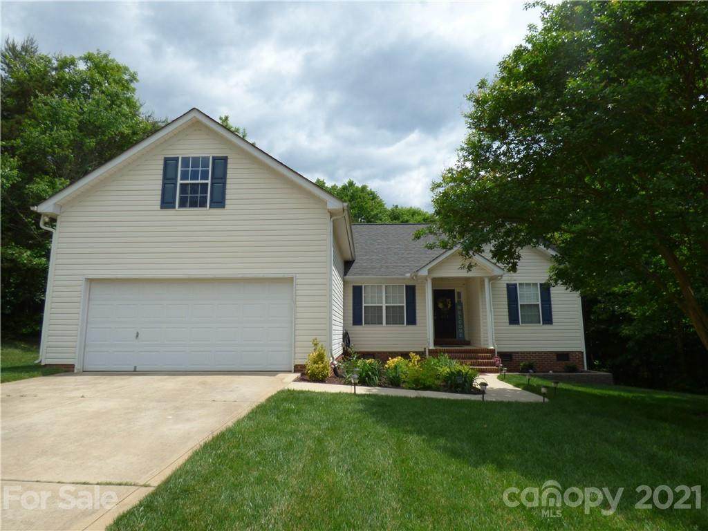 473 Fox Ridge Court - Photo 1