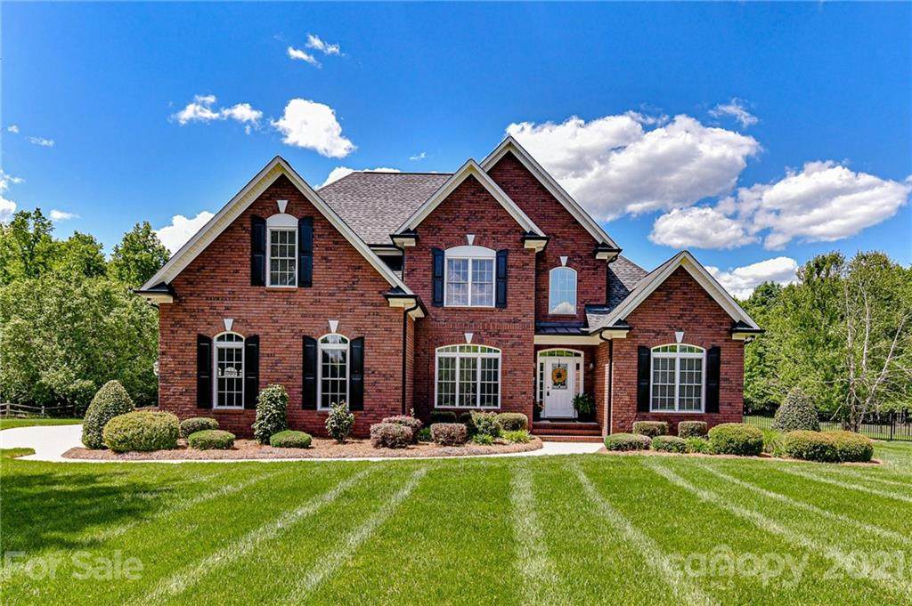6313 Waters Edge Drive - Photo 1
