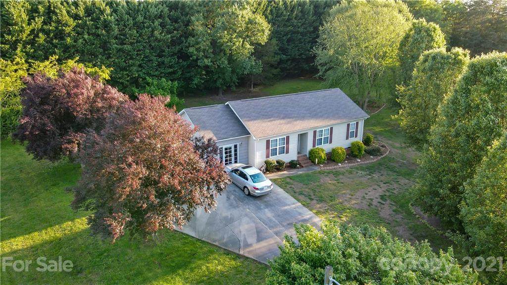 108 Clover Meadow Lane - Photo 1