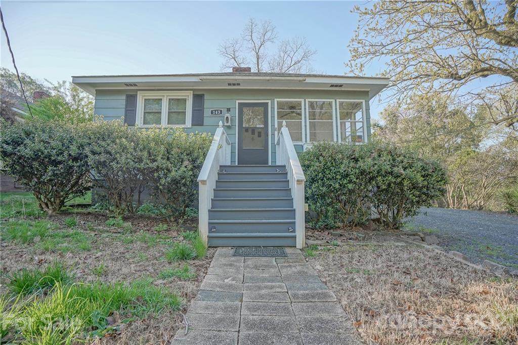 143 Pine Street - Photo 1