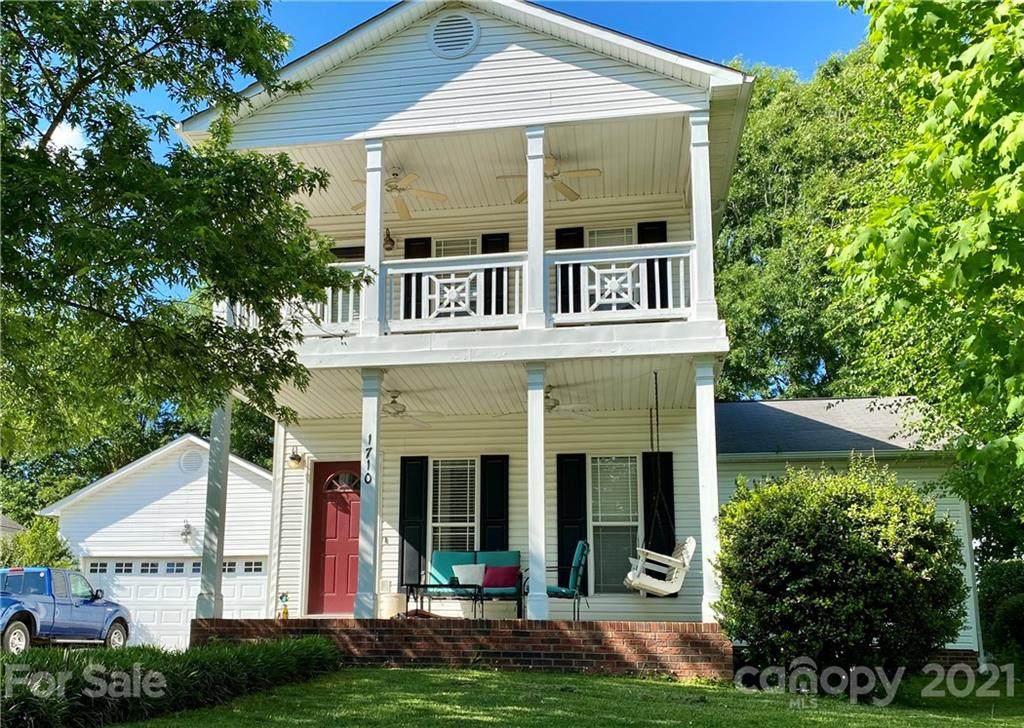 1710 Chantilly Lane - Photo 1
