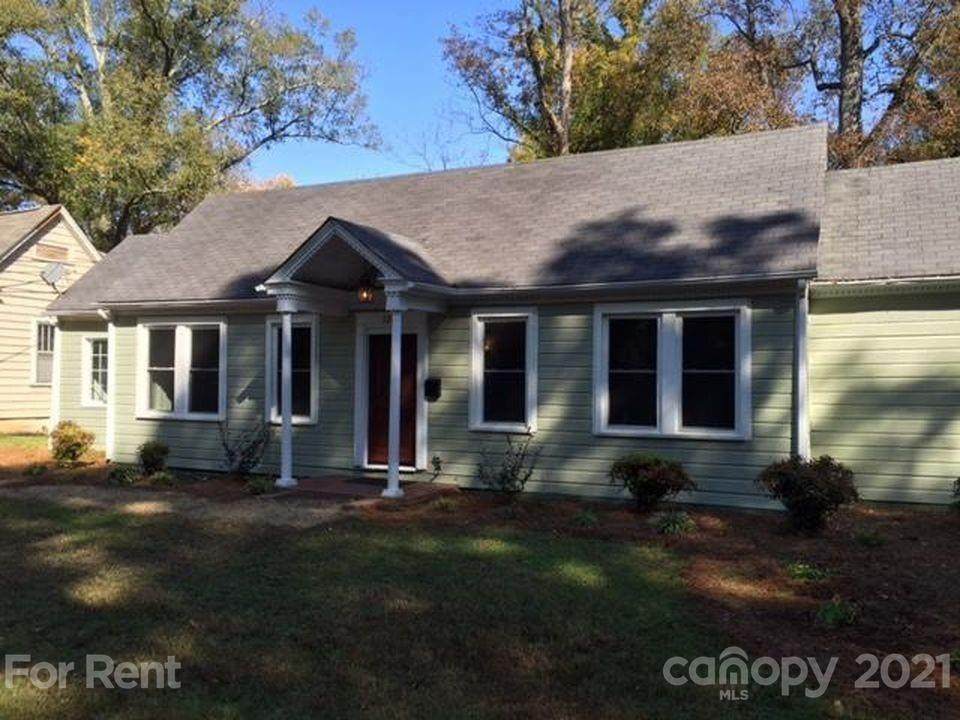 328 Oak Drive - Photo 1