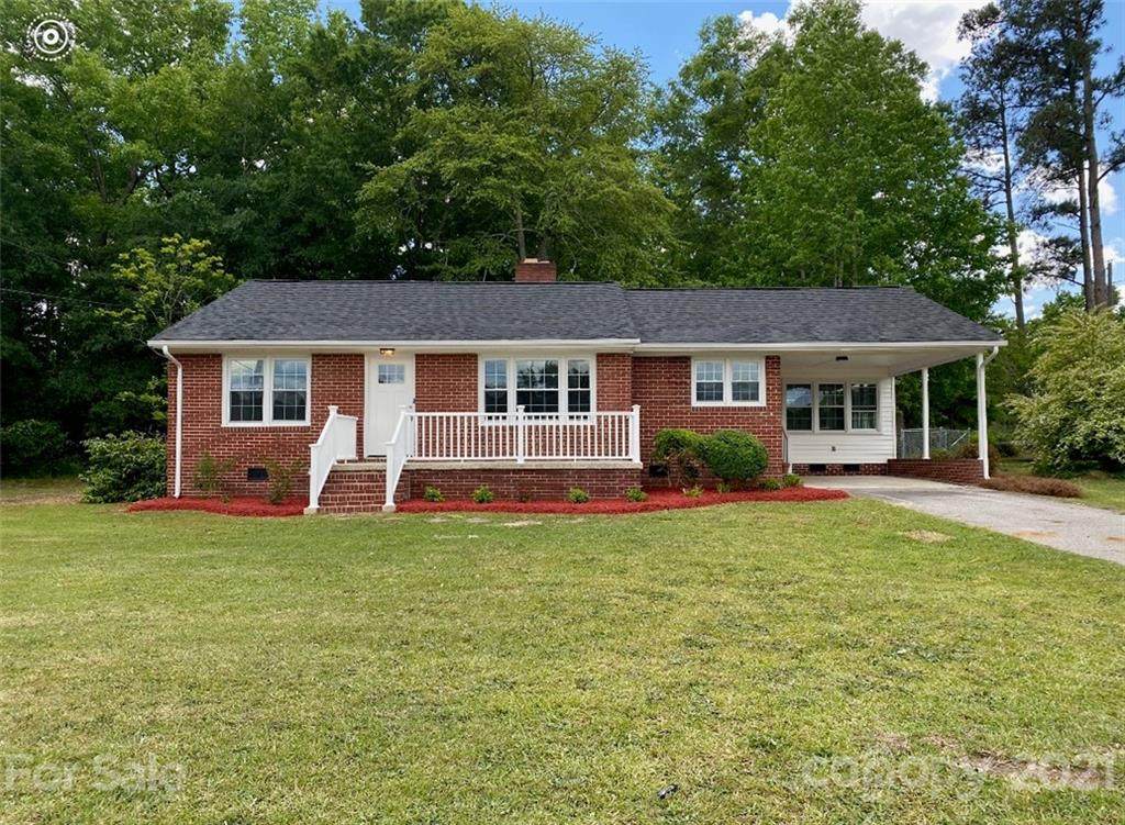 1041 Darlene Boulevard - Photo 1