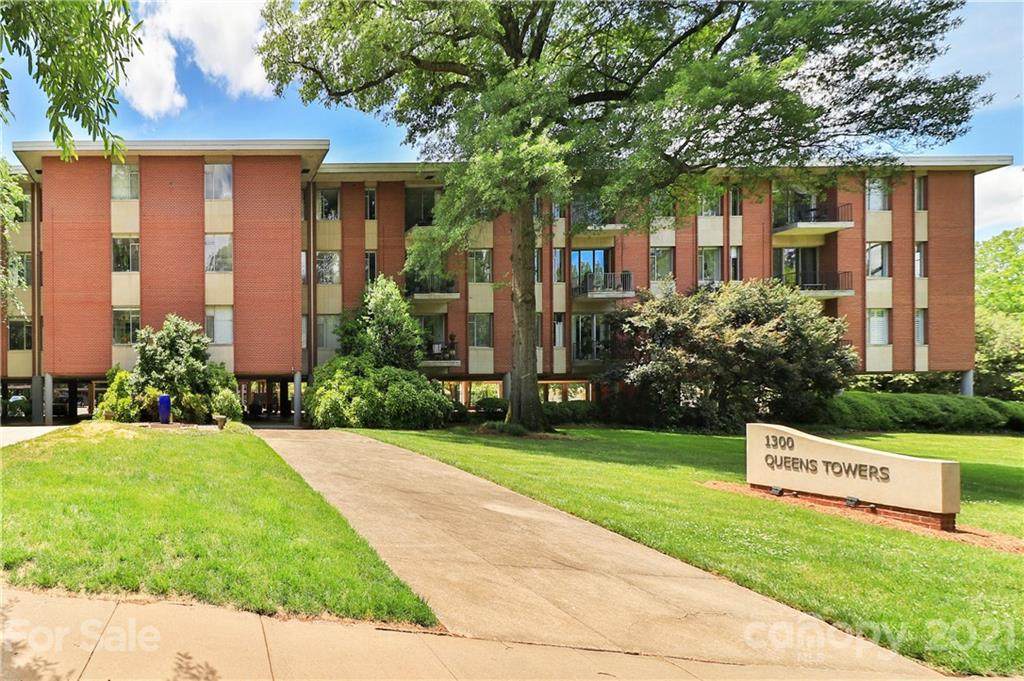 1300 Queens Road - Photo 1