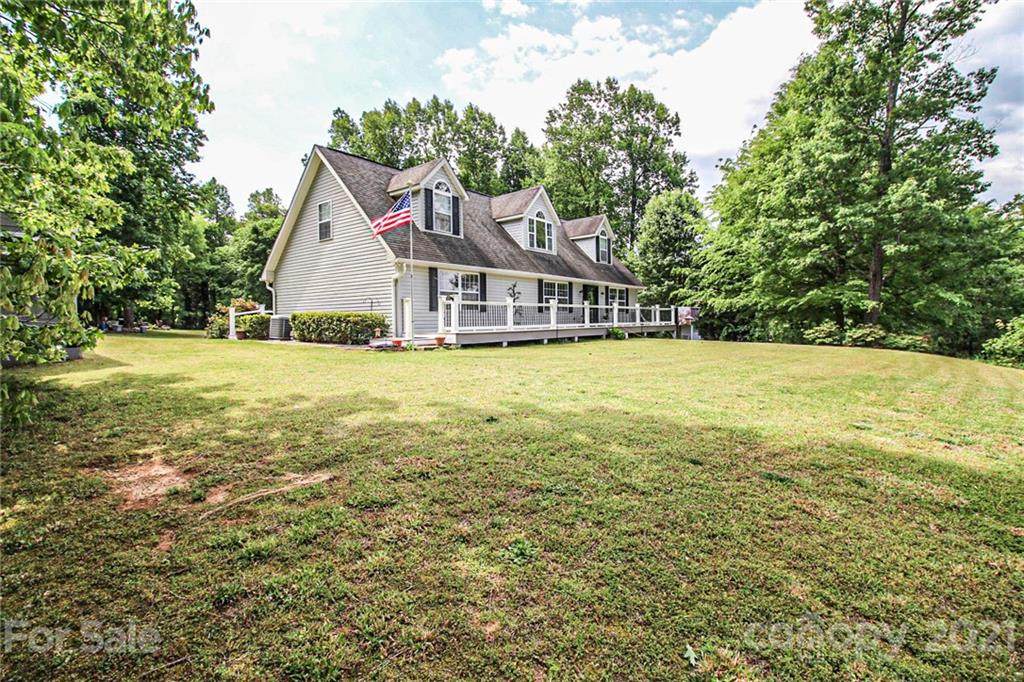 121 Lake Top Lane - Photo 1