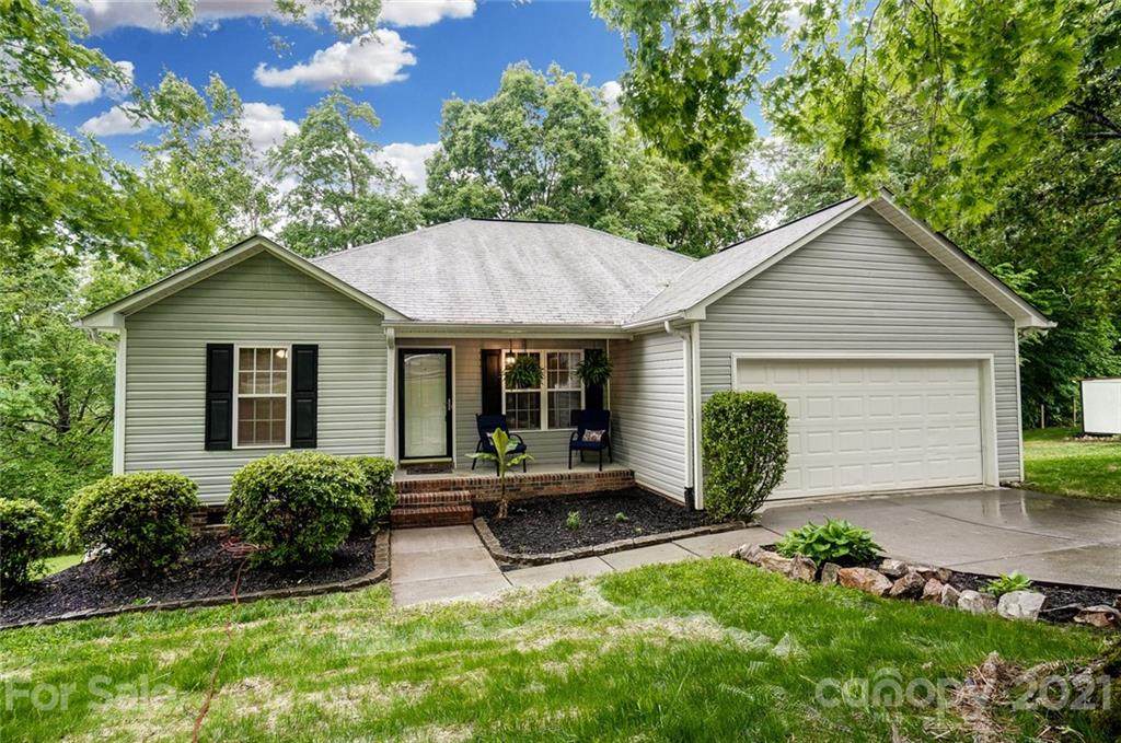 395 Brookfield Drive - Photo 1
