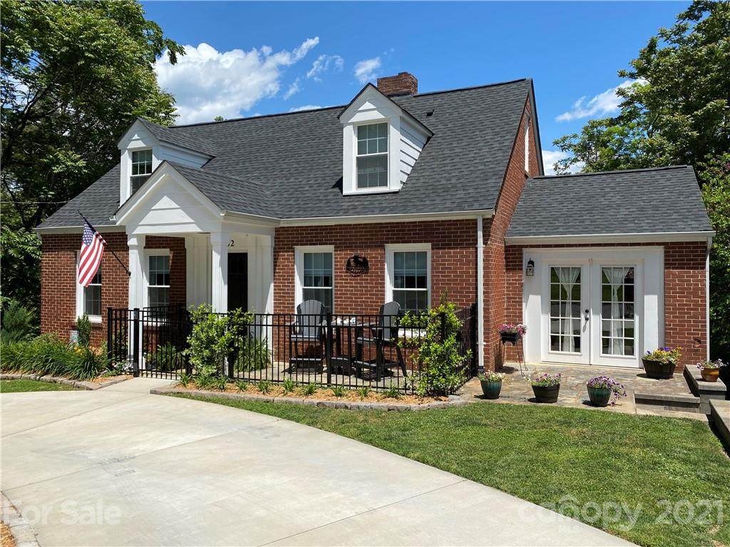 102 Riverside Drive - Photo 1