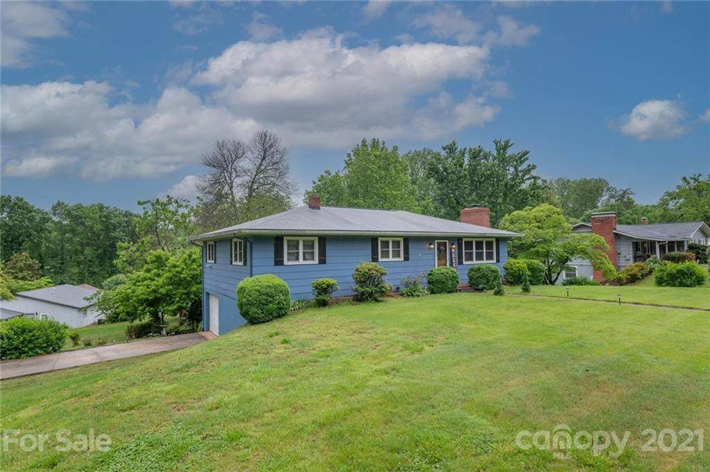 482 Peak Street - Photo 1