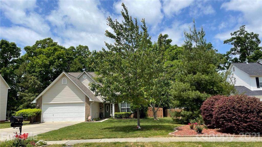 3013 Waycross Drive - Photo 1