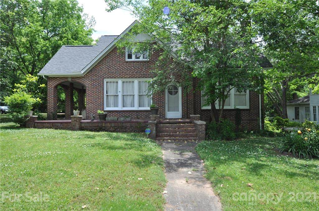 143 Lancaster Street - Photo 1