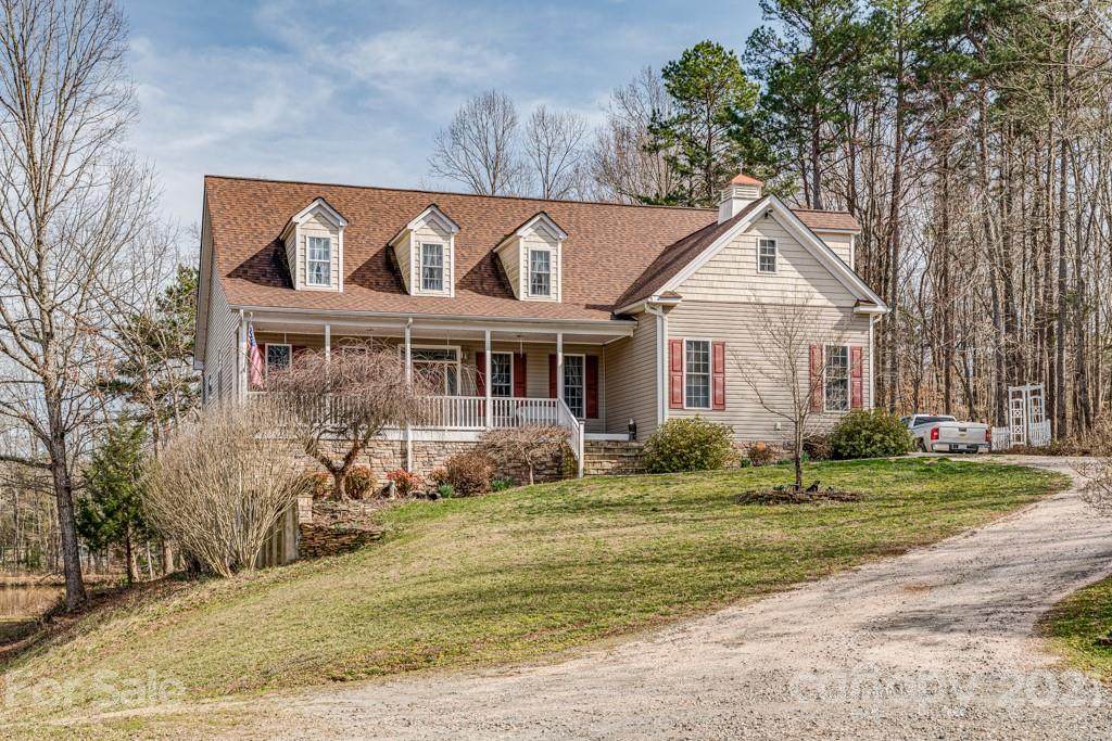 122 Pond View Road - Photo 1