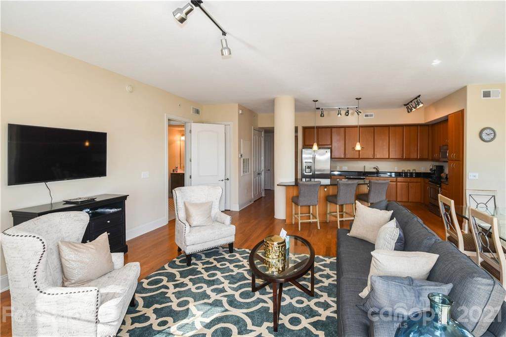 4620 Piedmont Row Drive - Photo 1