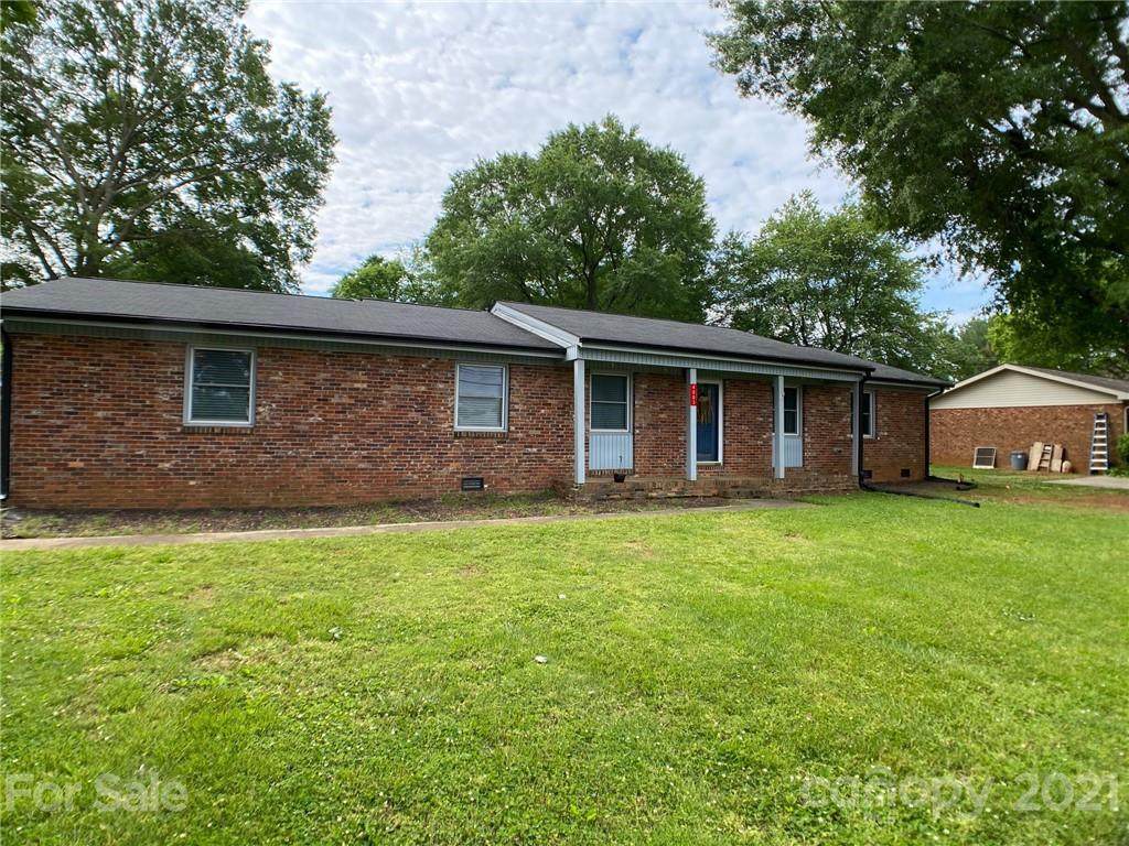 4003 Mooresville Road - Photo 1