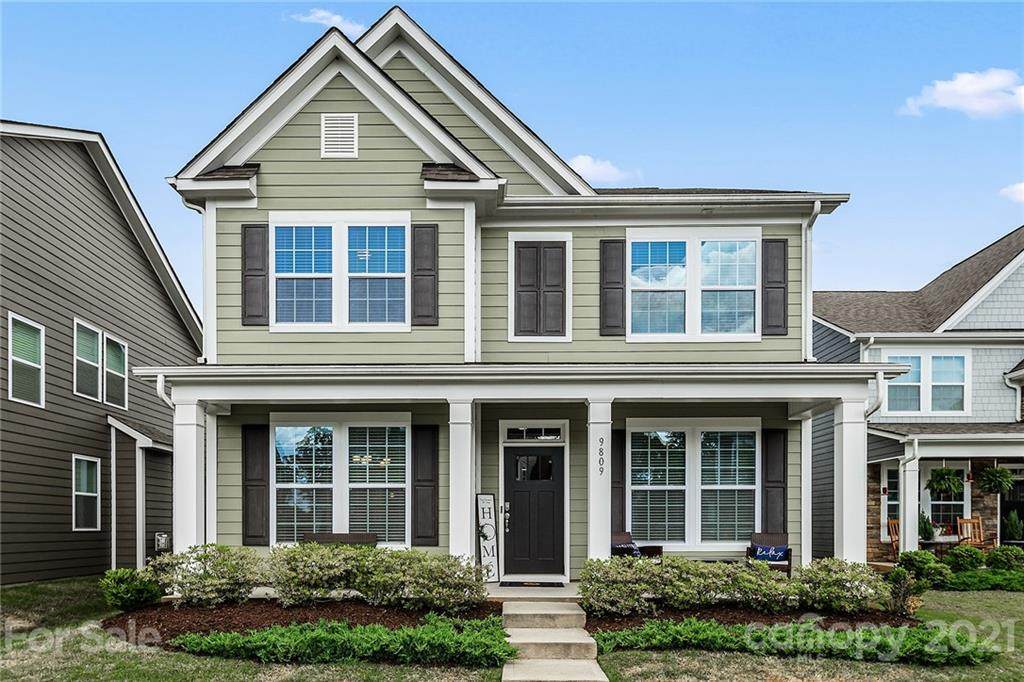 9809 Rayneridge Drive - Photo 1