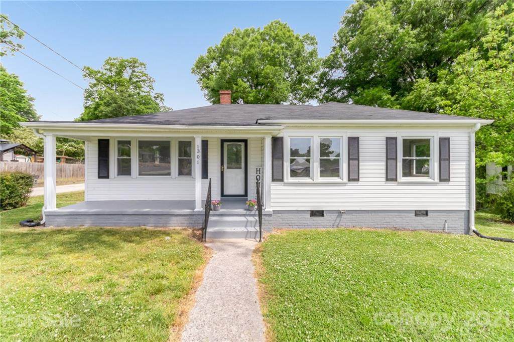 1301 Jackson Street - Photo 1