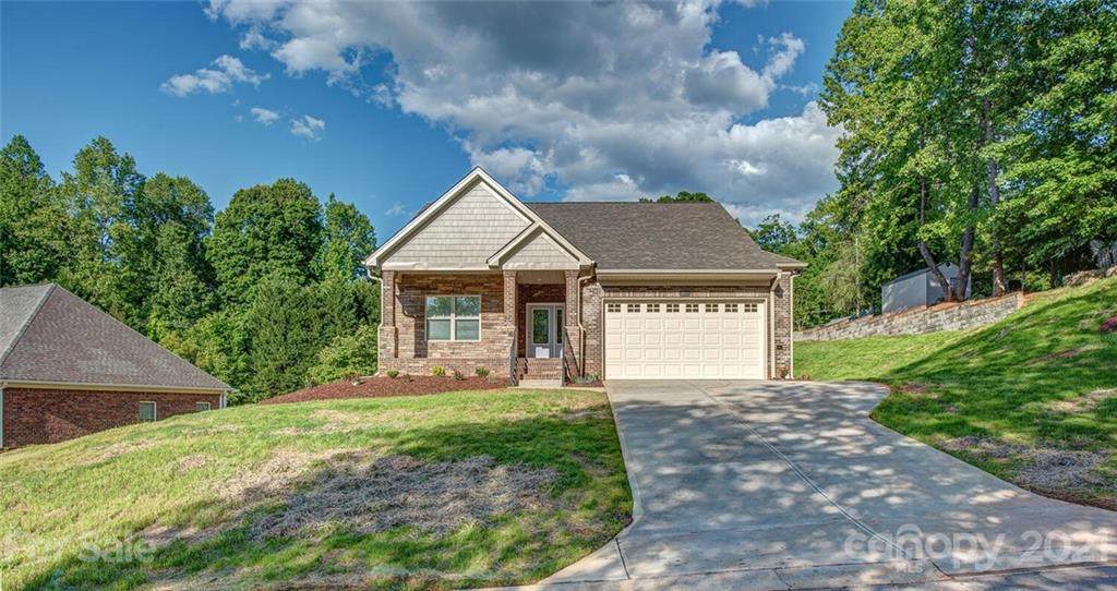 1011 Marguerite Drive - Photo 1