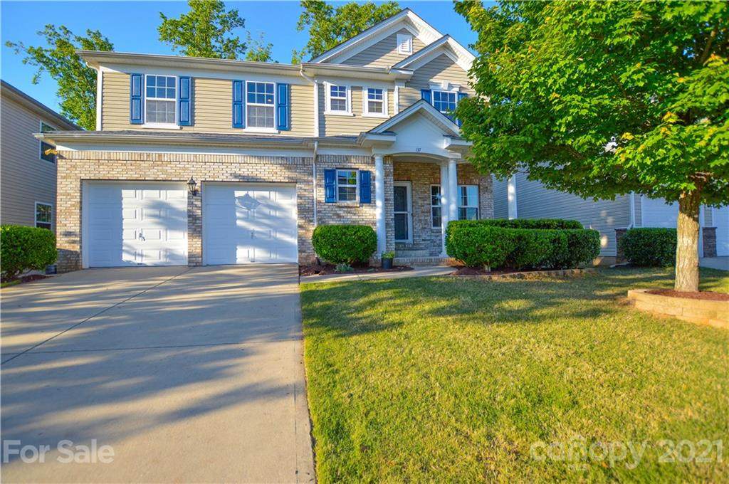 137 Silverspring Place - Photo 1