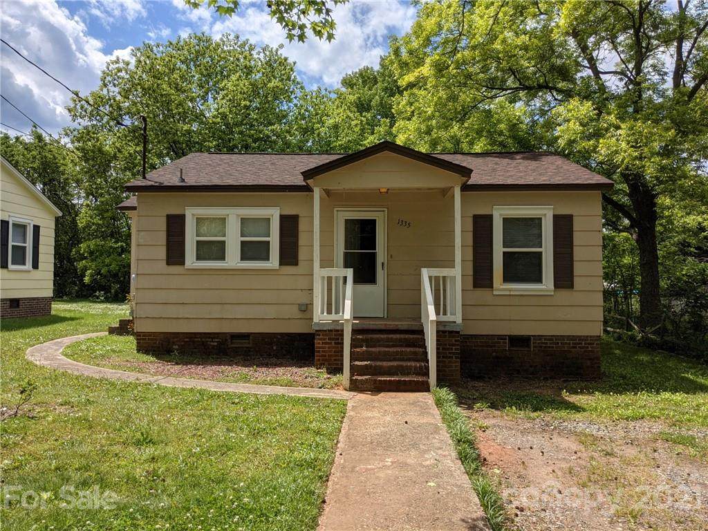 1335 Second Street - Photo 1