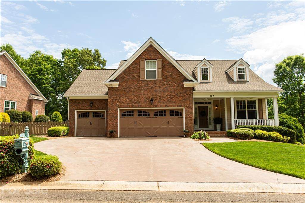 107 Winwood Circle - Photo 1