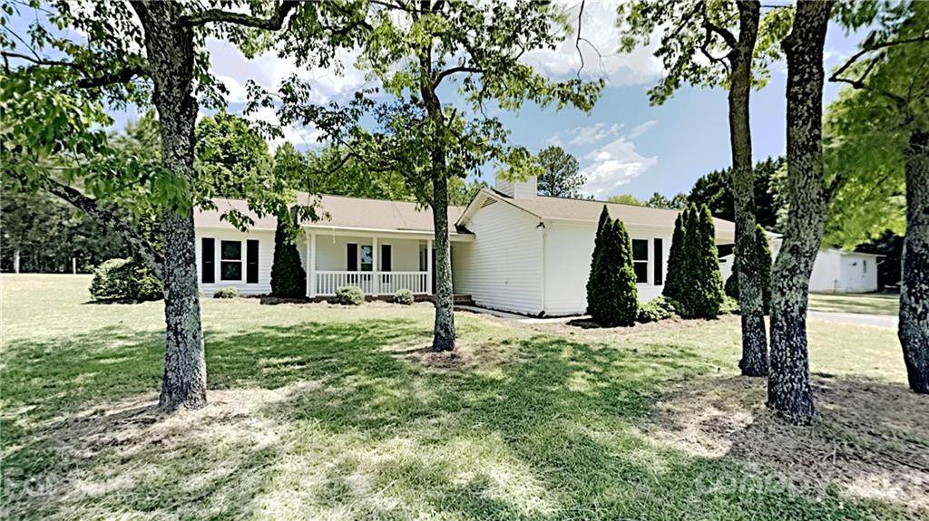 9137 Horseshoe Circle - Photo 1