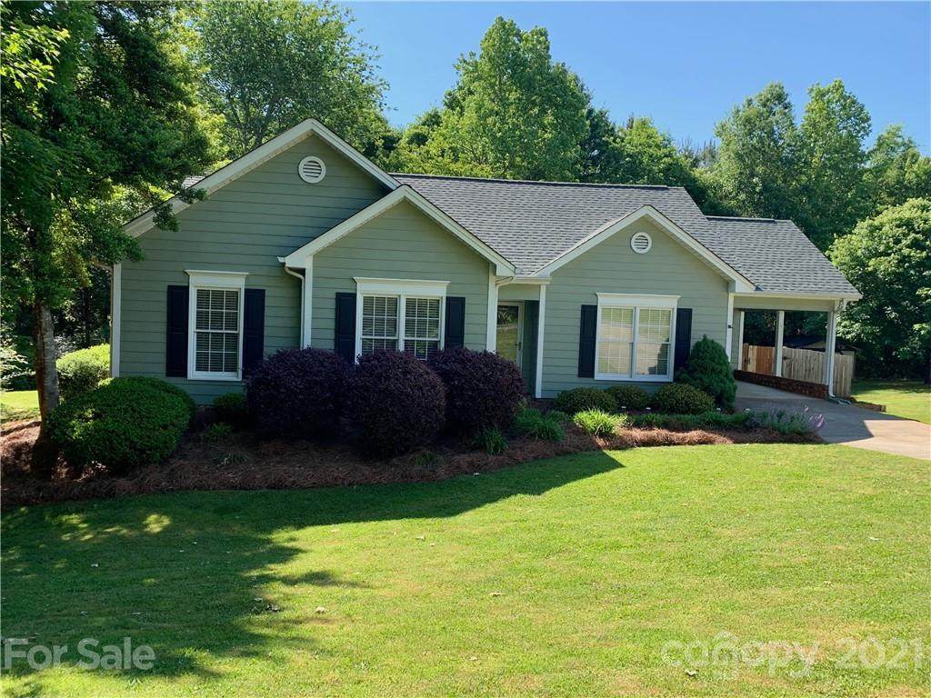 524 Basswood Way - Photo 1