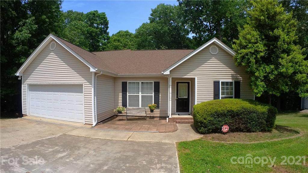 109 Split Oak Trail - Photo 1
